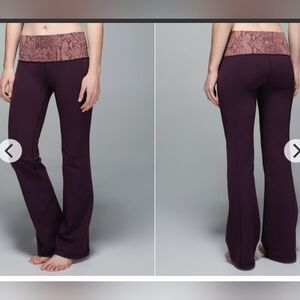 Lululemon Groove High Rise Roll down Leggings in Red